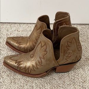 Ariat Dixon Western Booties